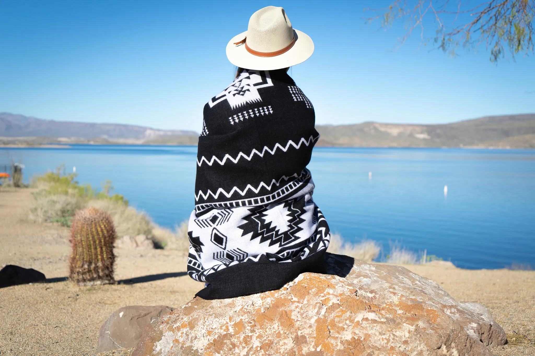 Andean Alpaca Wool Blanket - Black & White