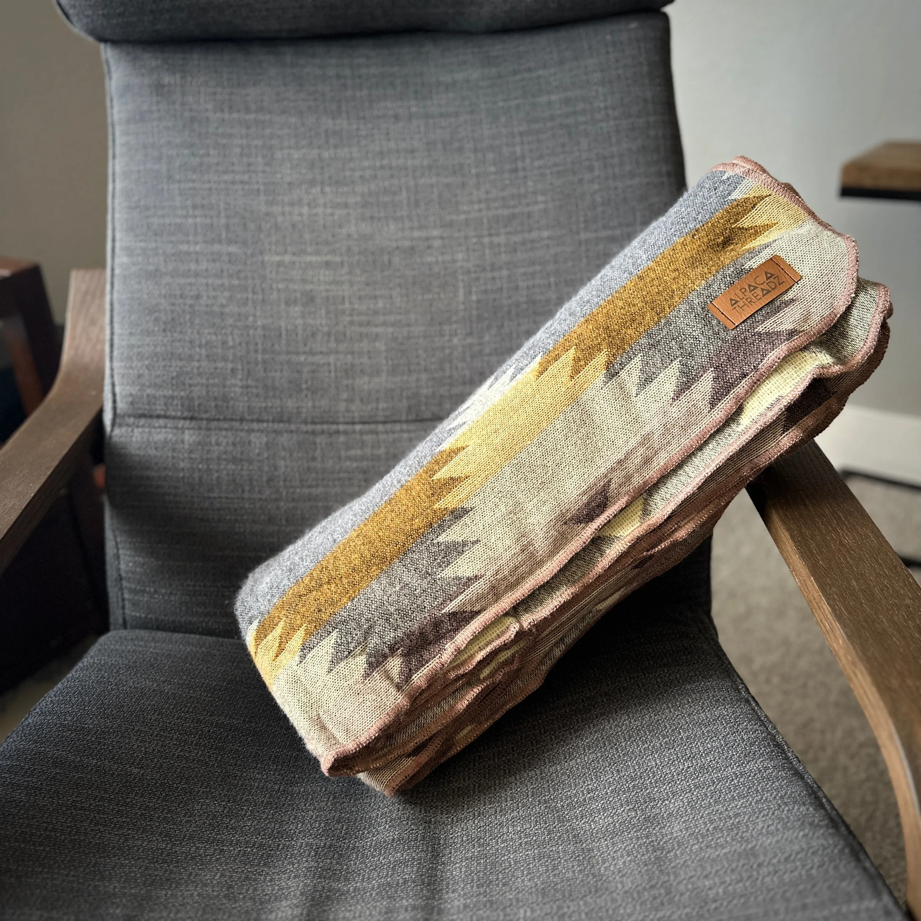 Andean Alpaca Wool Blanket - Rocky