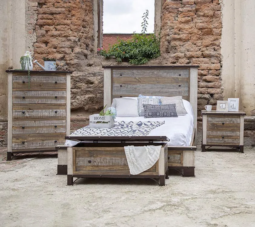 Antique-Look Collection Chest