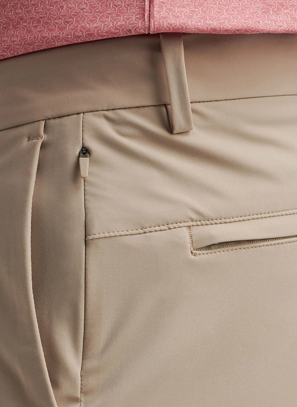 BINGHAM PERFORMANCE SHORT - KHAKI