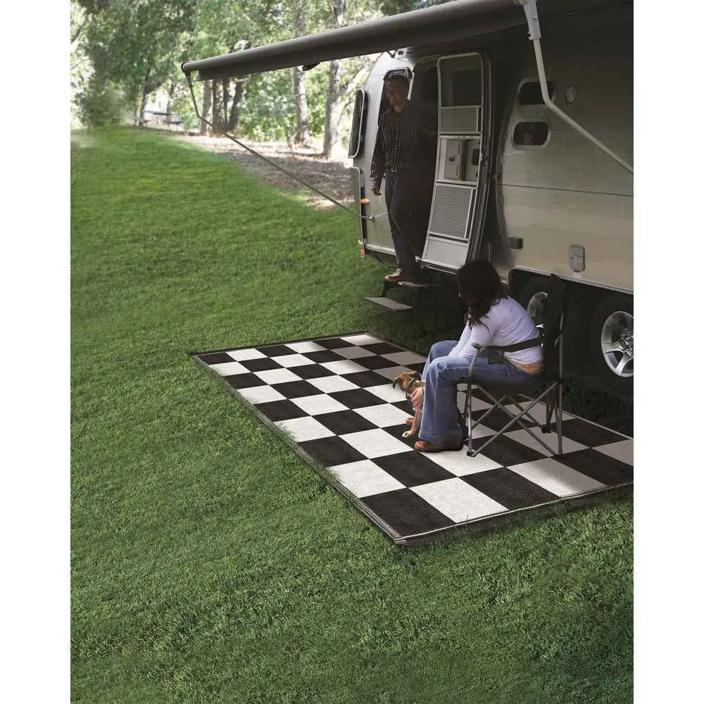 Black & White Checkered Reversible Outdoor Mat-6' X 9'