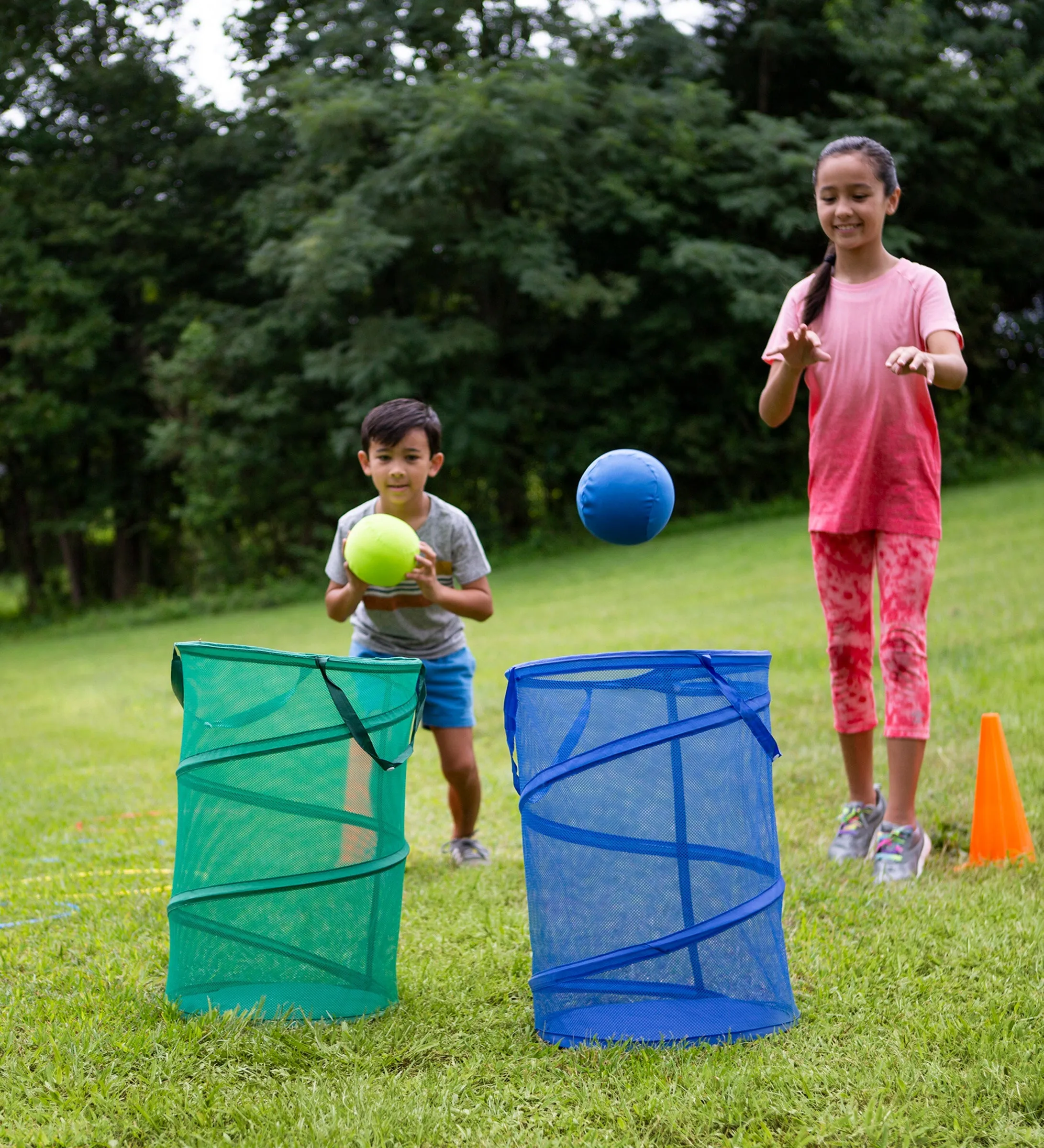Hearthsong Hopstacle 23-Piece Hop Ball Obstacle Course Set