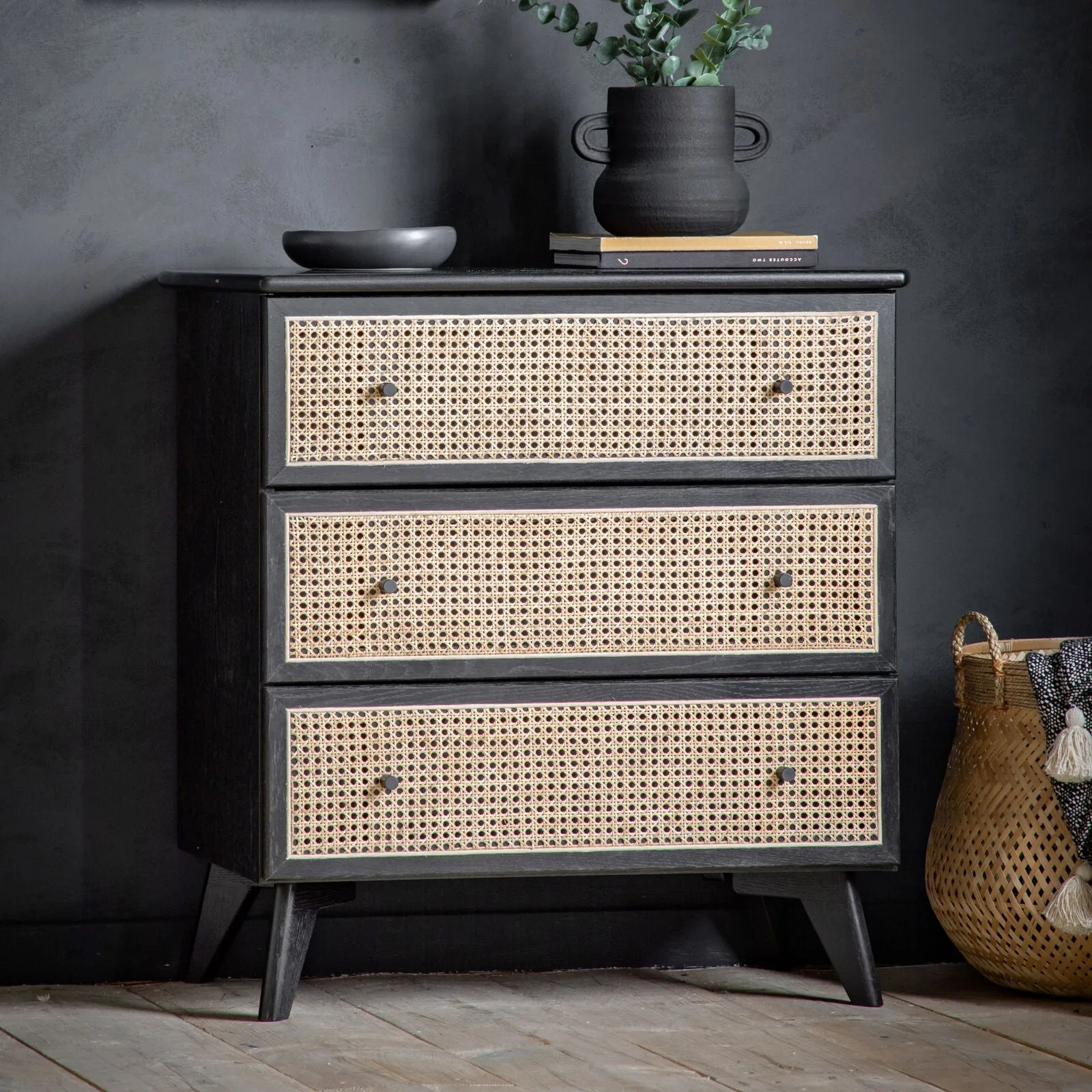 HOXTON Chest of Drawers