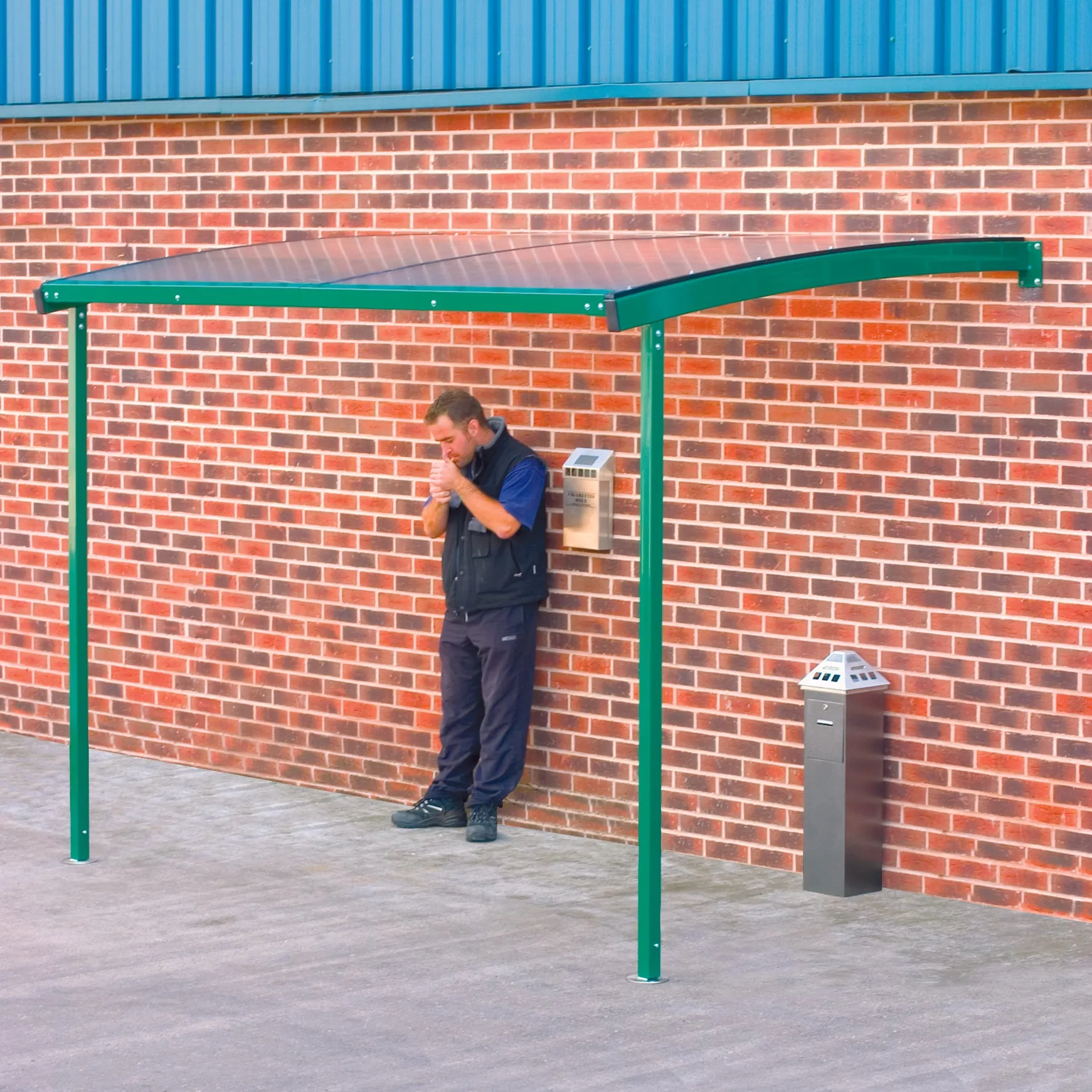 Large Wall Mounted Smoking Shelter