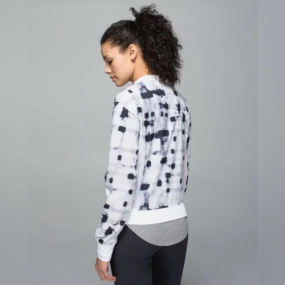 Lululemon | Noir Jacket II
