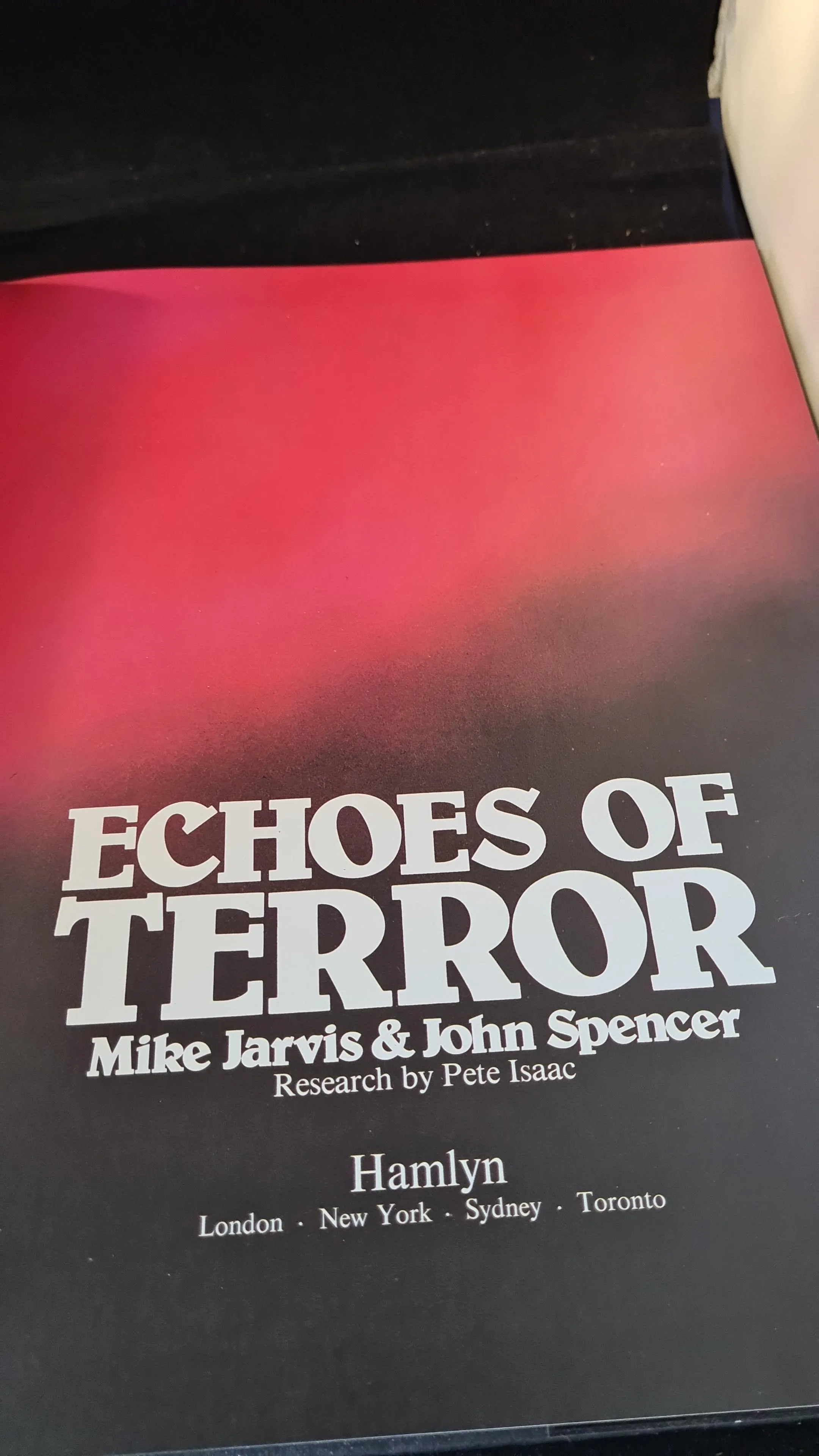 Mike Jarvis & John Spencer - Echoes of Terror, Hamlyn, 1980