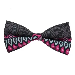 Multi-Patterned Bowtie