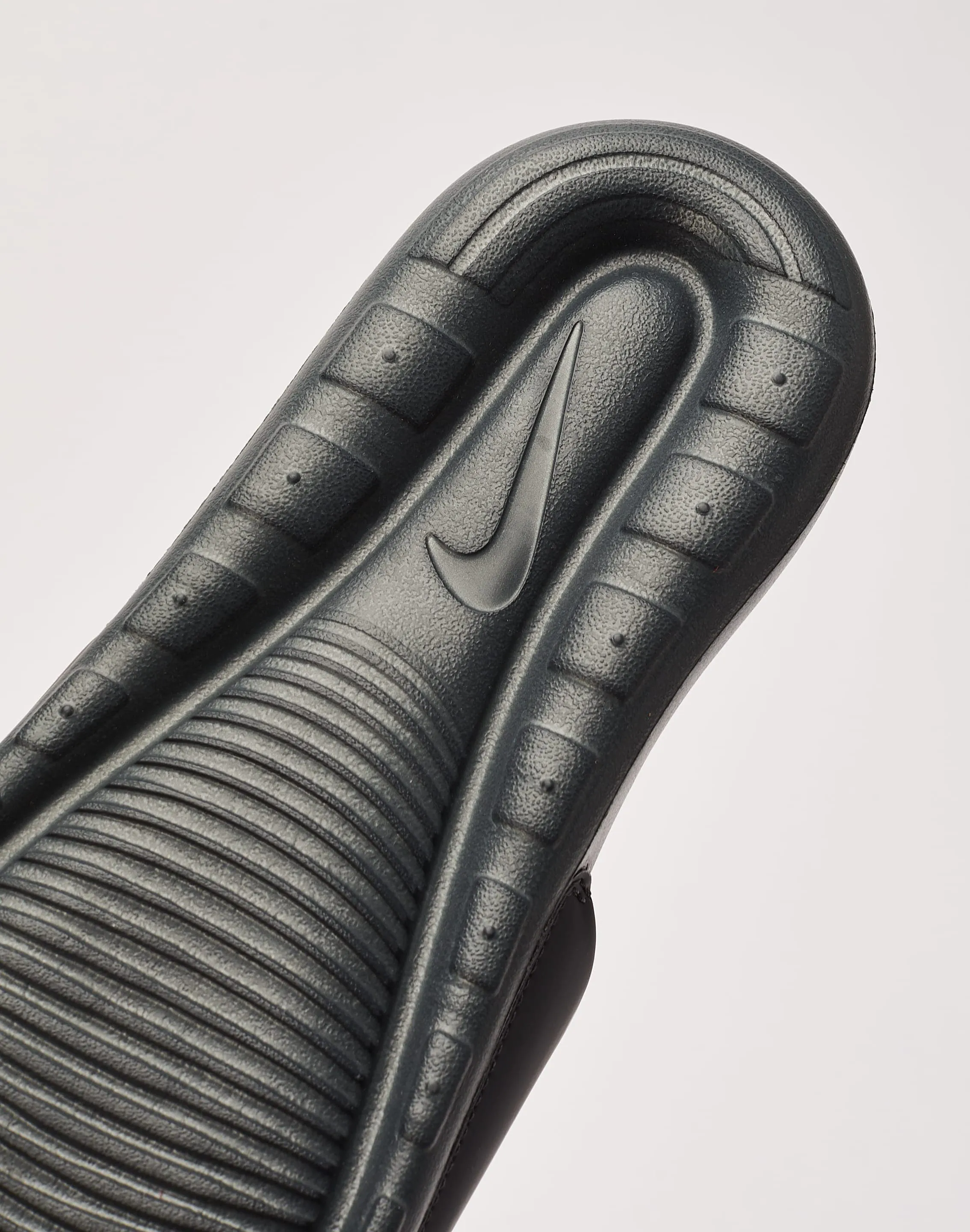 Nike SB Victori One Slides