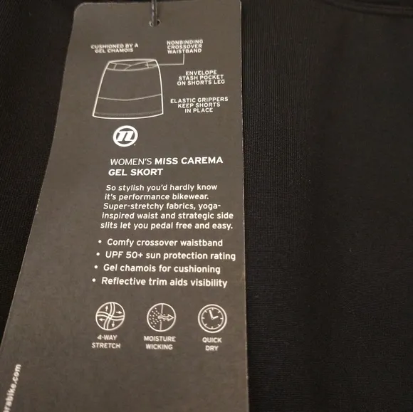 Novara Miss Carema Gel Skort Cycling Skort. NWT. Small