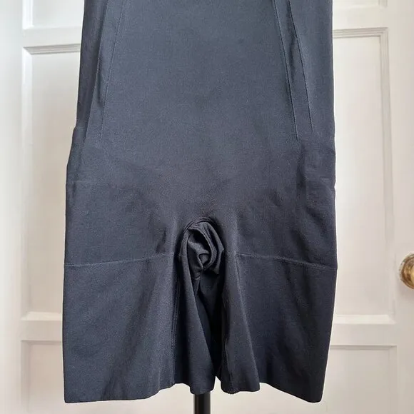 NWT NEW Spanx Sculpt Oncore Open-Bust Mid-Thigh Bodysuit Very Black, Sz XL