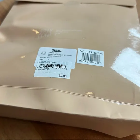 NWT Skims Shine Shapewear Bodysuit Brief With Snaps Clay