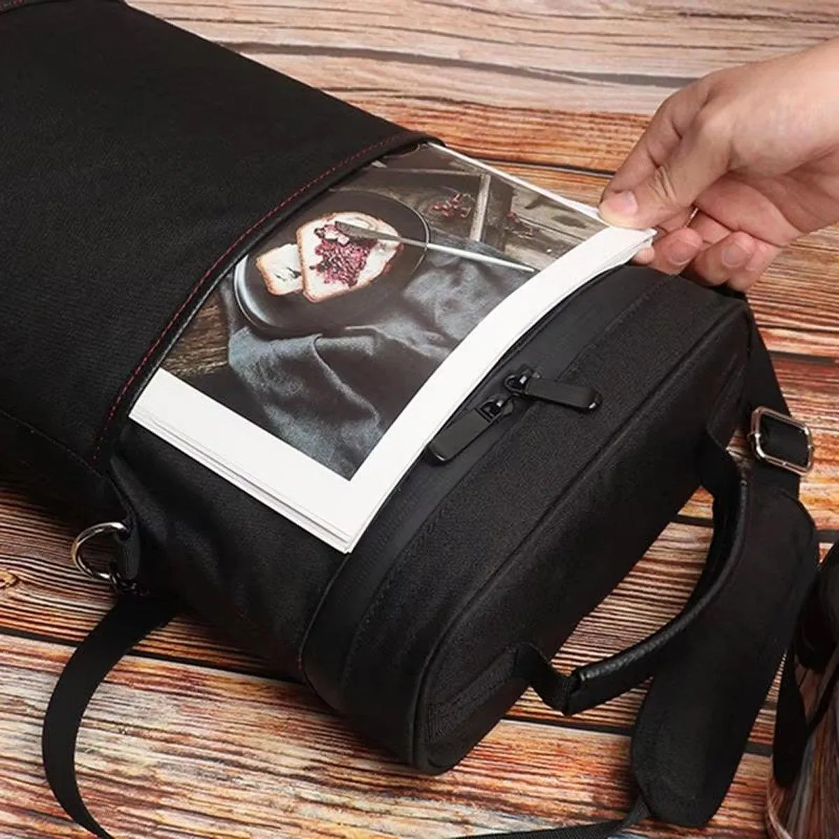 Outdoor Portable Wine Barrel Bag Insulated Picnic Bag for Red Wine Storage