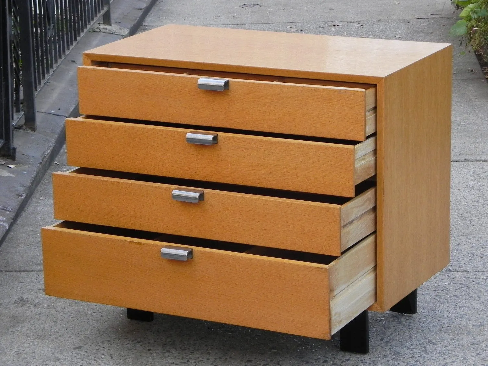Restored George Nelson Herman Miller Compact Dresser in Combed Oak, Primavera Line