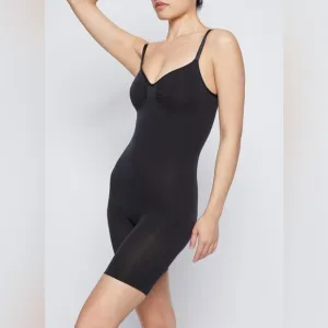 SKIMS BLACK SEAMLESS SCULPT MID-THIGH BODYSUIT | Color: Onyx | NEW/NWOT