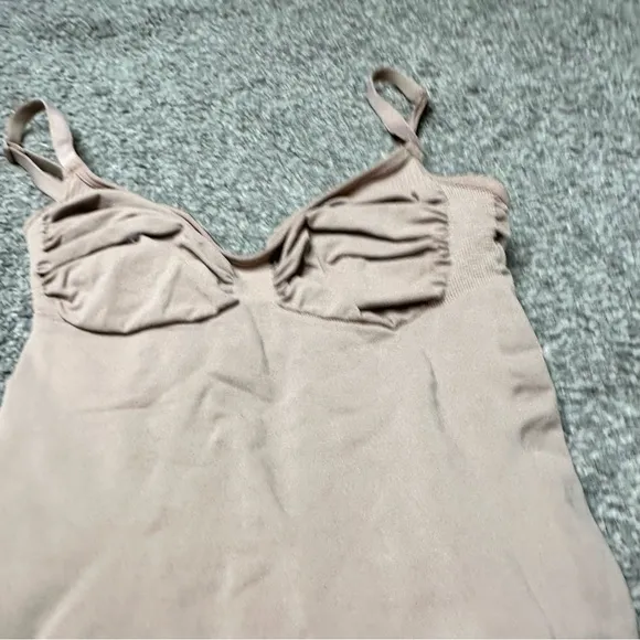 SKIMS Seamless Sculpt Mid Thigh Bodysuit in Sienna