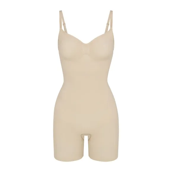 SKIMS Seamless Sculpt Mid Thigh Bodysuit NEW Small / Medium