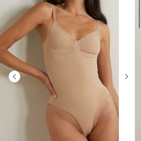 Skims Viral Seamless Sculpt Thong Shaping Bodysuit Mica Nude Women’s Size XXS