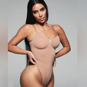 Skims Viral Seamless Sculpt Thong Shaping Bodysuit Mica Nude Women’s Size XXS