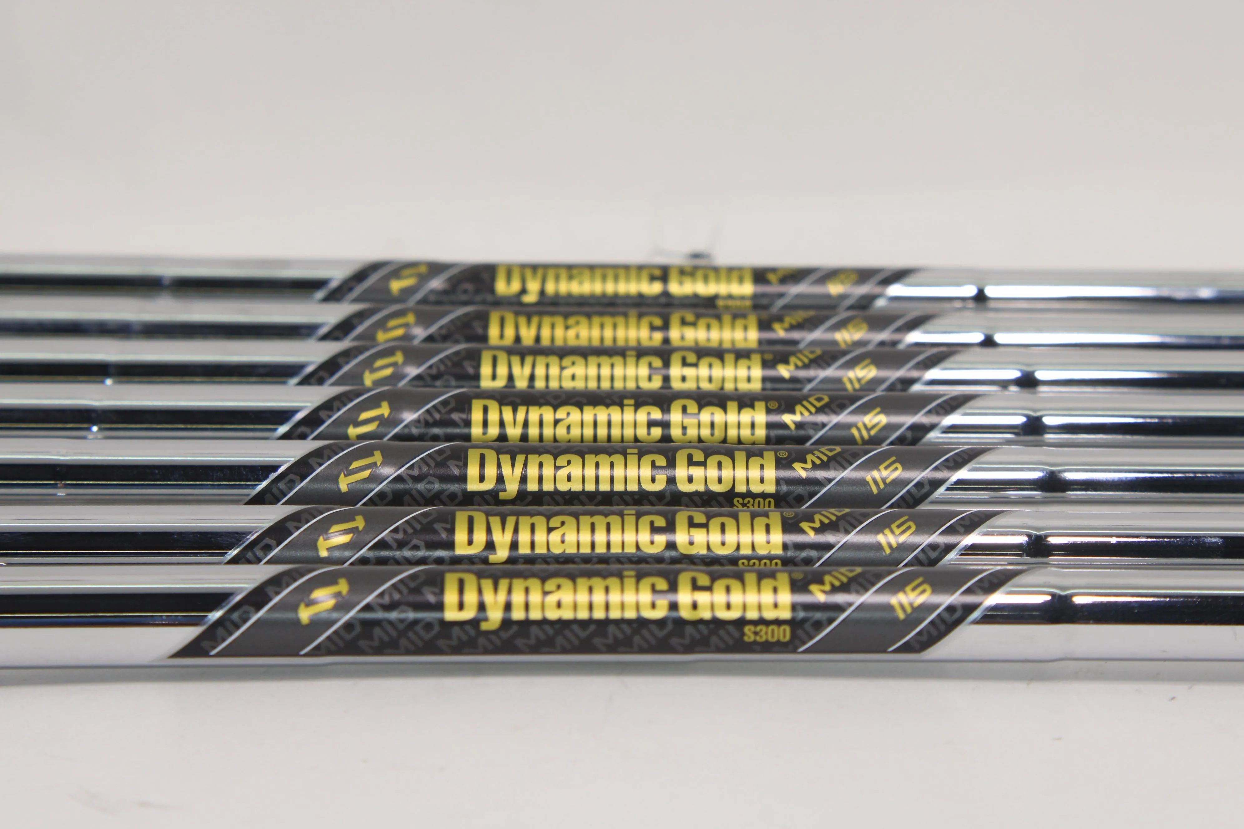 True Temper Dynamic Gold Mid 115 gram  S300 shaft set 4-PW Pre-Owned