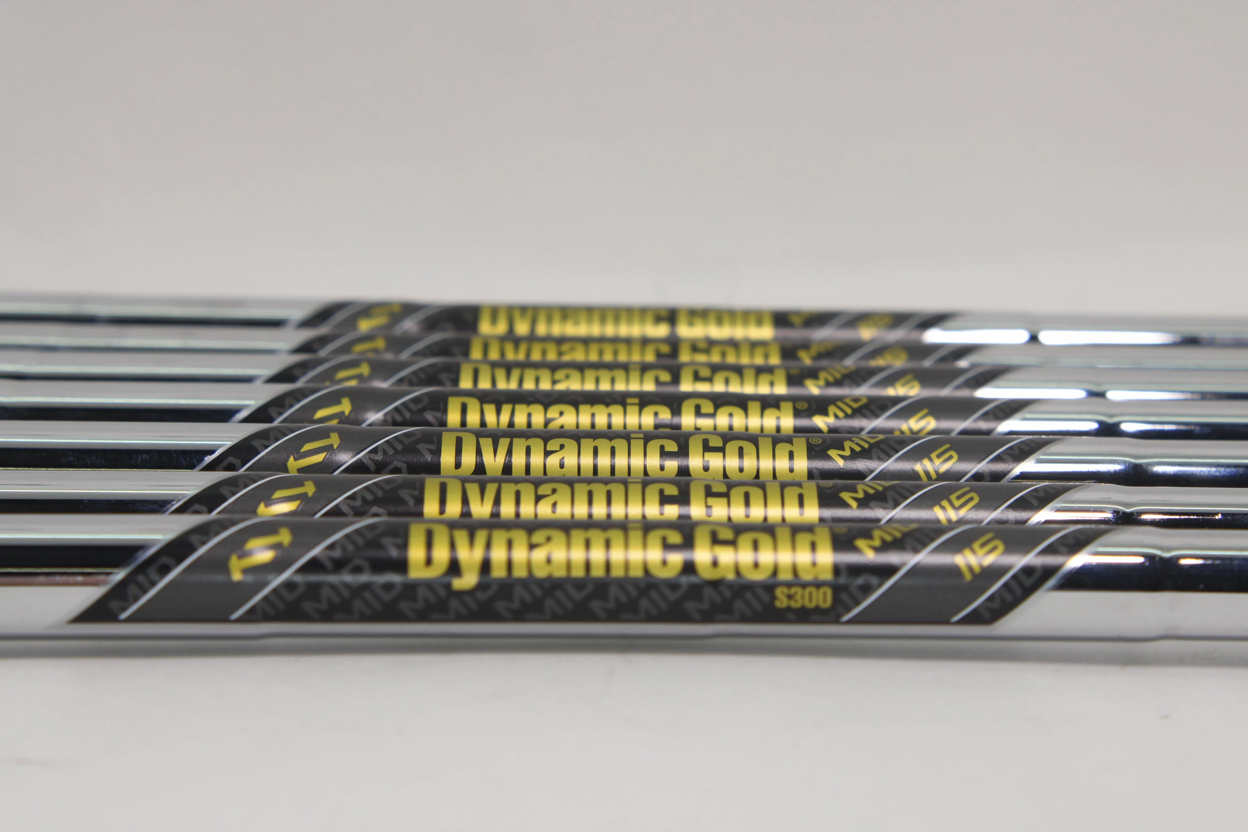 True Temper Dynamic Gold Mid 115 gram  S300 shaft set 4-PW Pre-Owned